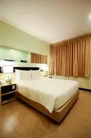 Go Hotels Iloilo 