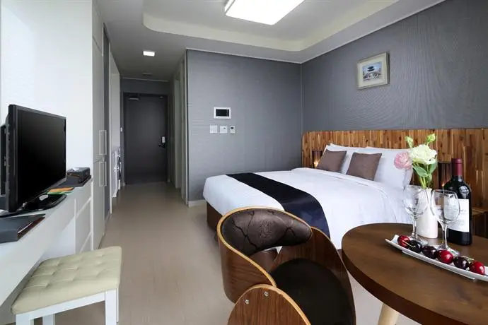 Ever8 Serviced Residence 