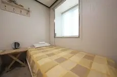 Fully Hong Hostel 