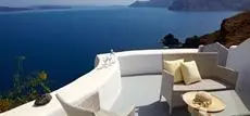 Liakada Oia Suites 