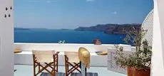 Liakada Oia Suites 