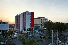 Red Planet Surabaya 