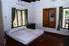 Aqualillies Waterfront Homestay 