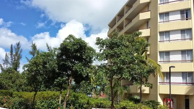 The Towers at Mullet Bay 