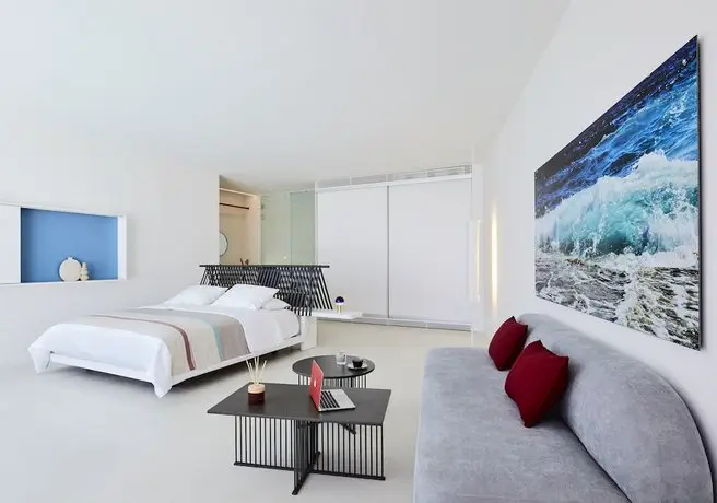 Alti Santorini Suites 