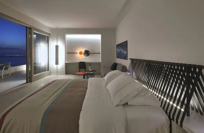 Alti Santorini Suites 