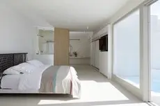 Alti Santorini Suites 