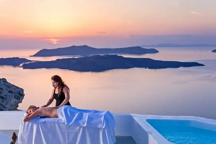 Alti Santorini Suites 