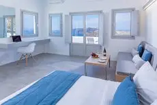 Alti Santorini Suites 