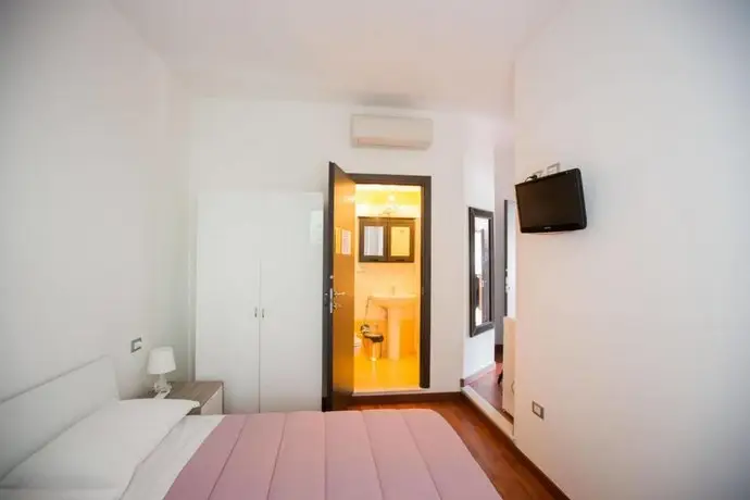 Sollevante Guest House 