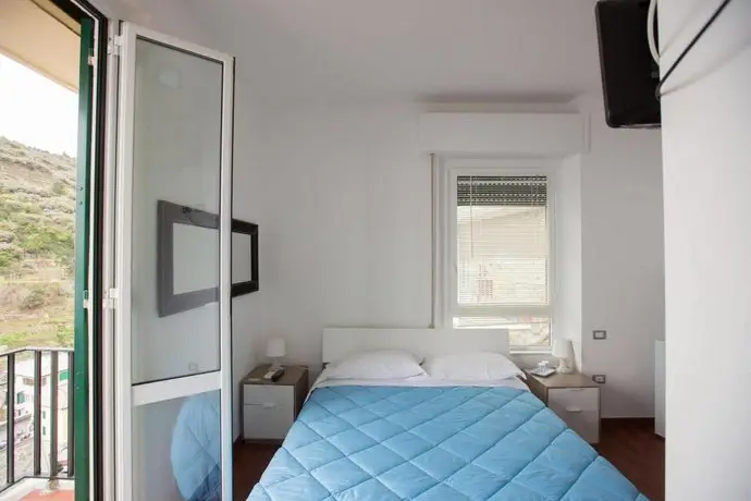 Sollevante Guest House 