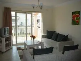 2 Br Apartment Sleeps 5 Bogazici