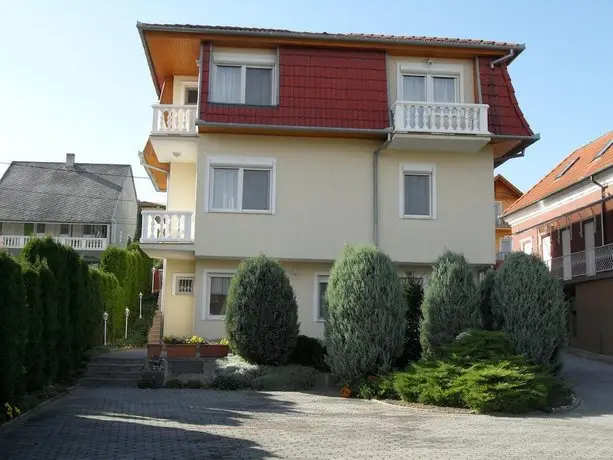 Jozsef Apartments House