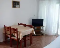 Apartments Sime Brodarica 