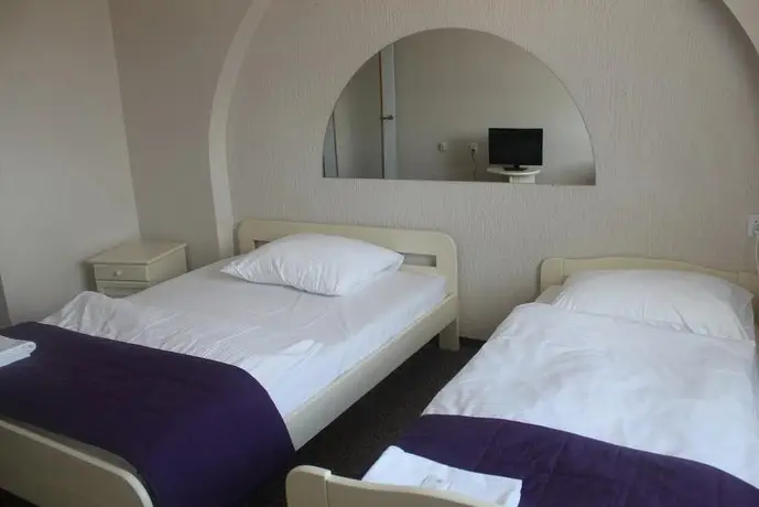 Hotel Pod Debem