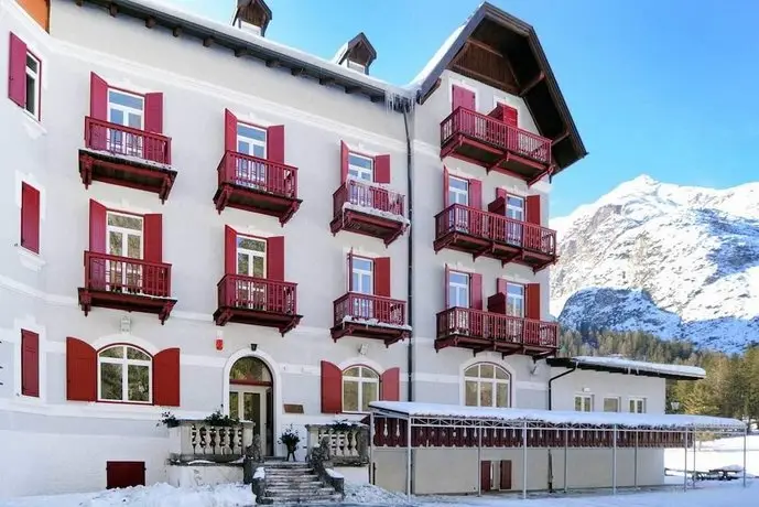 Hotel Croda Rossa