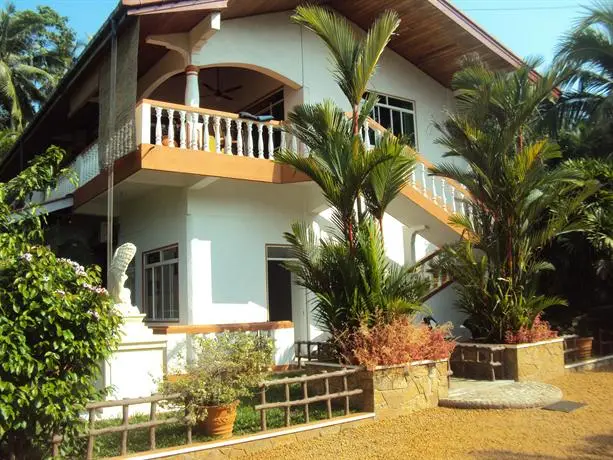 Homestay - exotic holidays in villa near beach