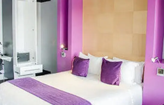 City Living Boutique Hotel 