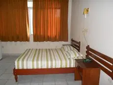 Hostal Jhuliana 