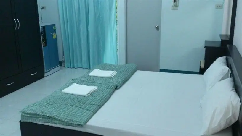 Dhanaporn Apartment