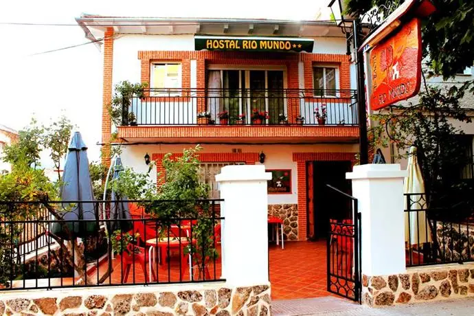 Hostal Rio Mundo 