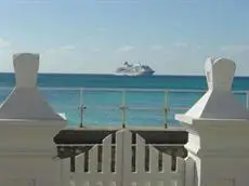 Grand Turk Inn 