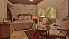 Phocas Cave Suites 