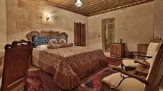 Phocas Cave Suites 