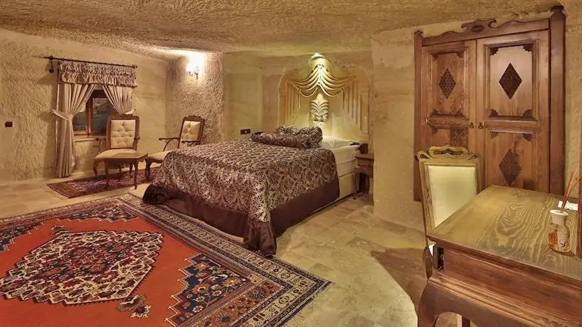 Phocas Cave Suites 