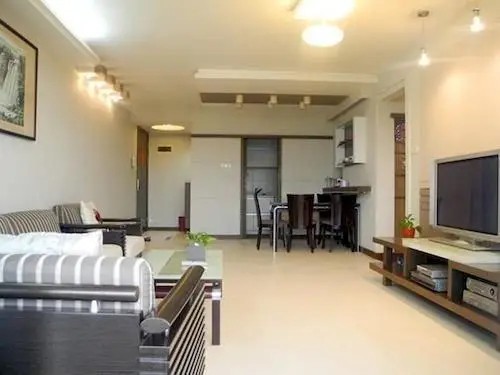 Shenzhen Leyi Family Apartment 