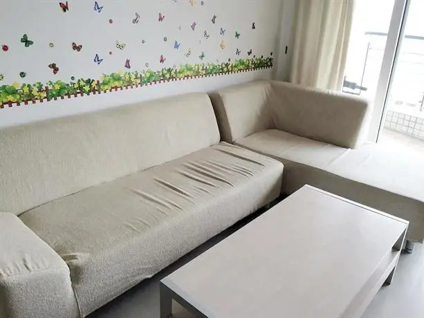 Shenzhen Leyi Family Apartment 