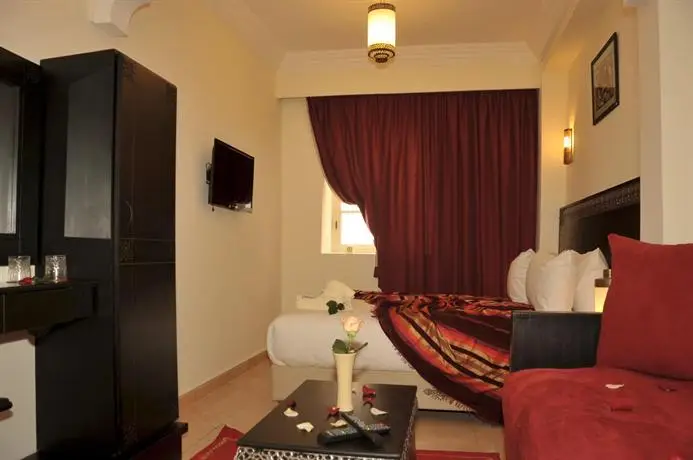 Hotel Riad Benatar 