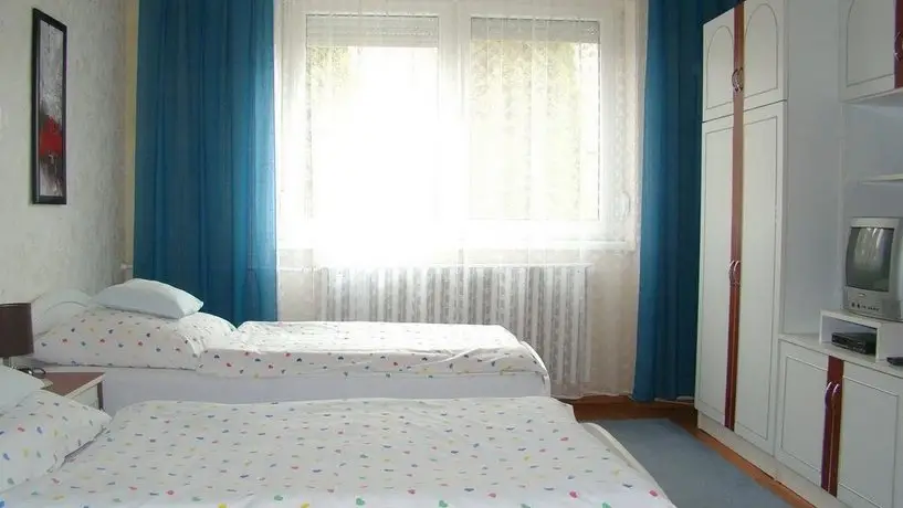 Napfeny Apartmanhaz Gyula