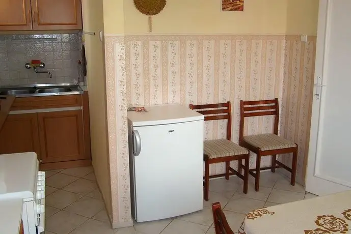 Napfeny Apartmanhaz Gyula 