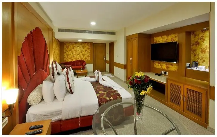 Hotel Madhuram Royale 