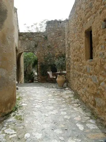 Dorovinis Monemvasia Castlehouses 