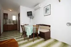 Apartments Buksa 