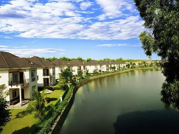 Vietnam Golf - Lake View Villas