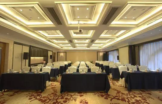 Days Hotel Logan City Huizhou 