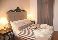 Porto Enetiko Suites 