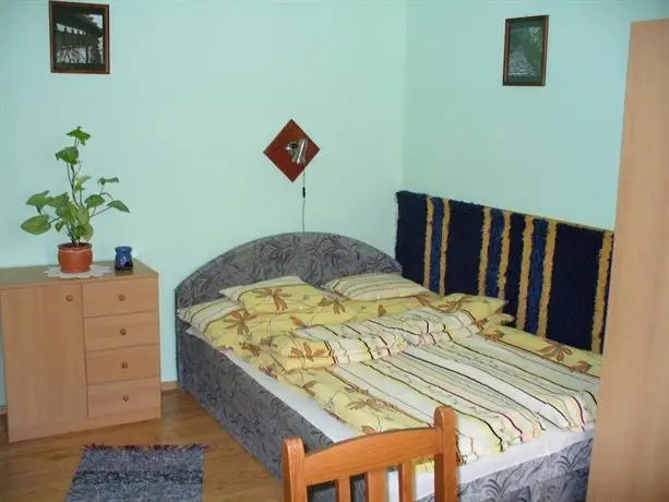 Pleiveisz Apartman