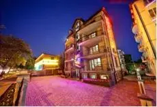 Zhar-Ptitsa Hotel 