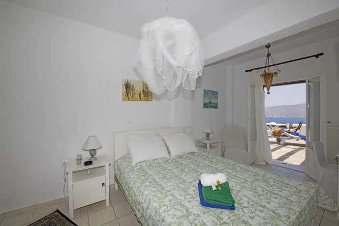 Siourdas Mykonos Villas 