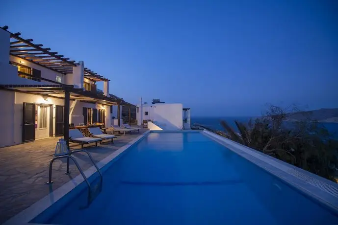 Siourdas Mykonos Villas 