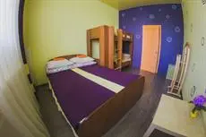 Hostel 7 Rooms 