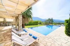 Cretan Mansion with Heated Swimming Pool 