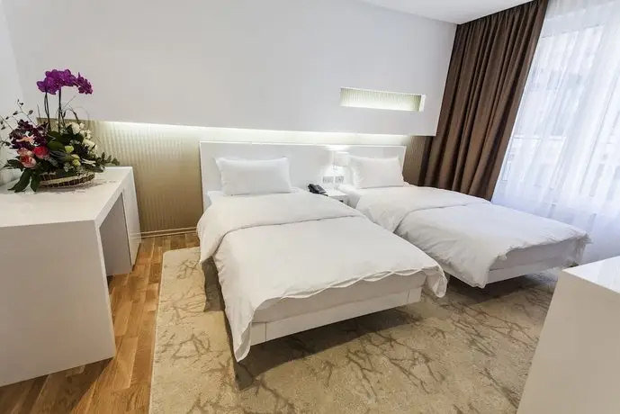 Prestige Hotel Tirana 