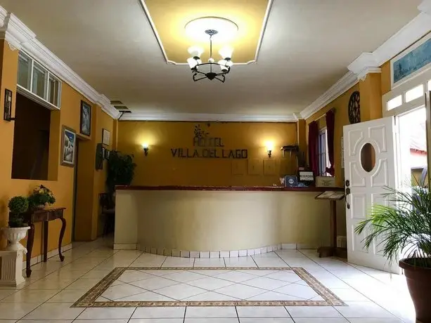 Hotel Villa del Lago Flores