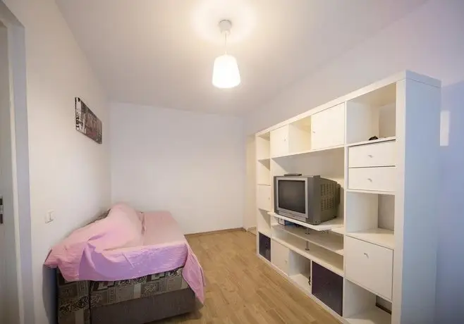 Apartament Ciresica