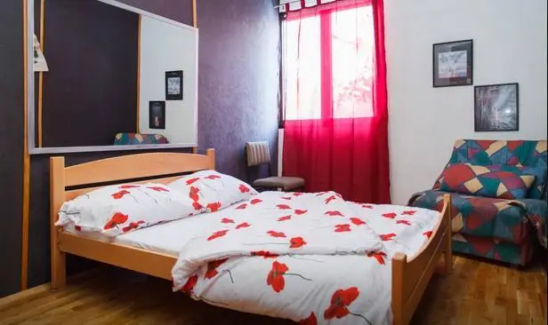 Hostel Jedro